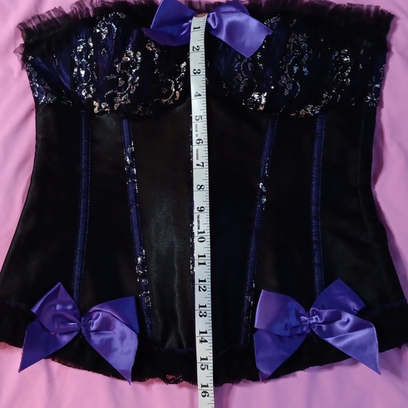 Black & Purple Sparkly Corset With Ruffke Trim (Asian XL) - Picture 12 of 15